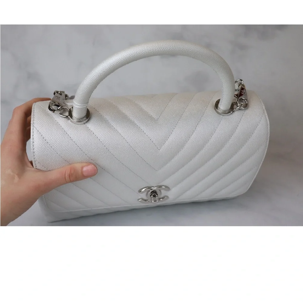 👜👜 LIKE NEW CHANEL Coco Handle Small Pearly White Caviar Leather SHW 👜👜